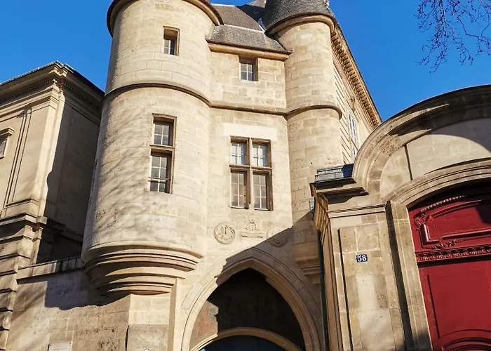 Marais Chic Heart Of Paris, Premium Location !